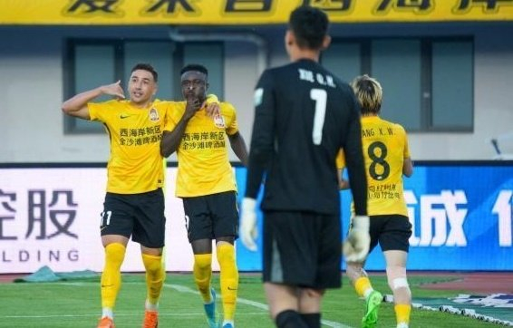 云鼎娱乐登录入口-11轮不败！青岛西海岸成“平局大师”，郑智或与黄博文“抢功”？|青岛市|联赛|上海申花足球俱乐部|中超联赛|山东泰山_新浪体育_新浪新闻